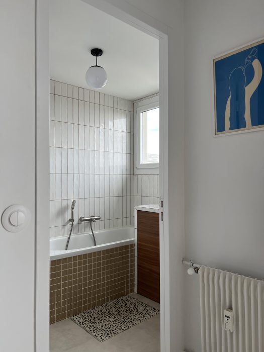 Détails des finitions et textures dans la salle de bain – architecte d’intérieur Villeurbanne