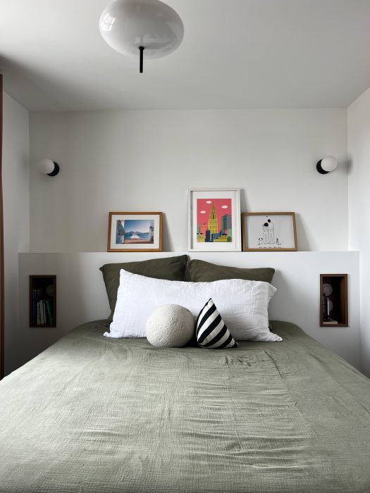 Chambre principale fonctionnelle et chaleureuse – aménagement familial Lyon